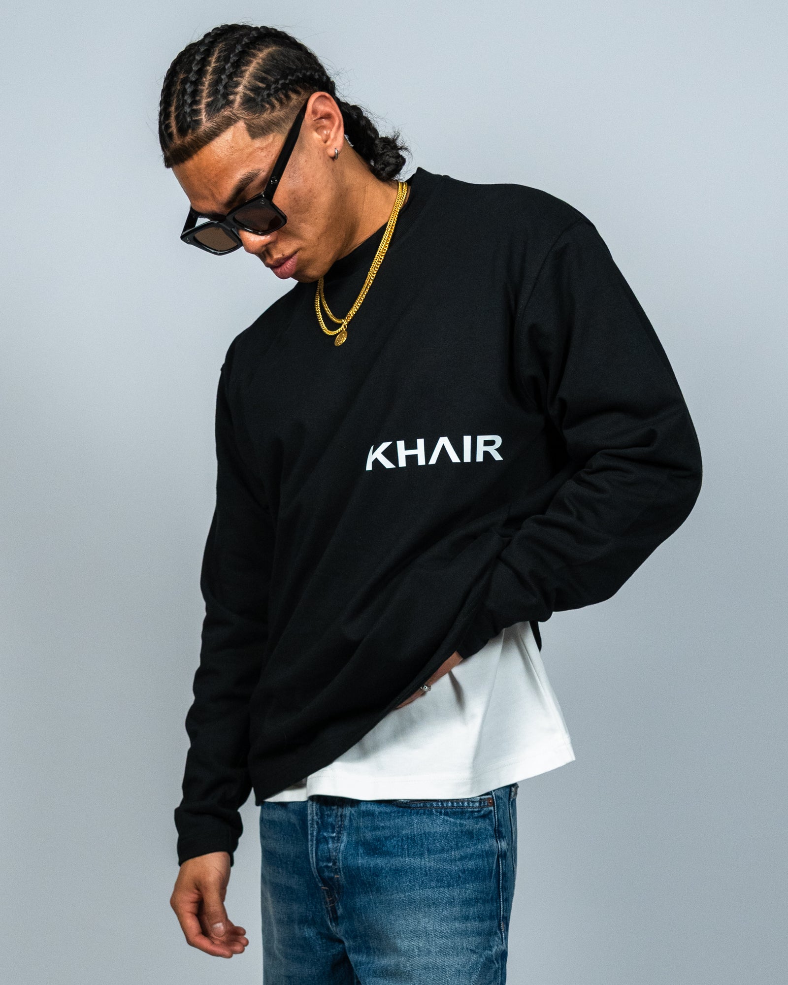 KHAIR Signature black long sleeve three-quarter front fit