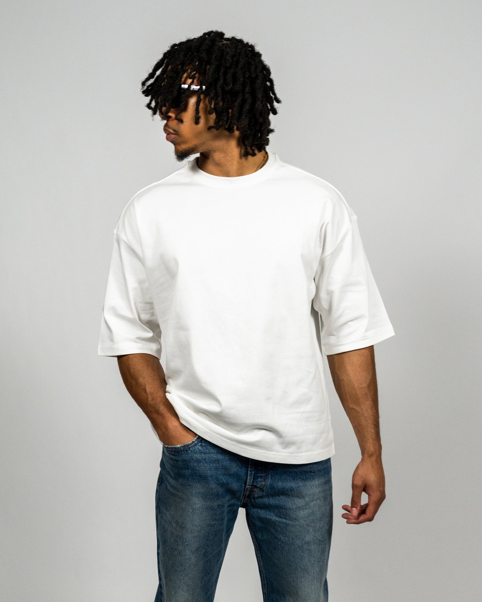 KHAIR Foundations off-white T-shirt three-quarter front fit