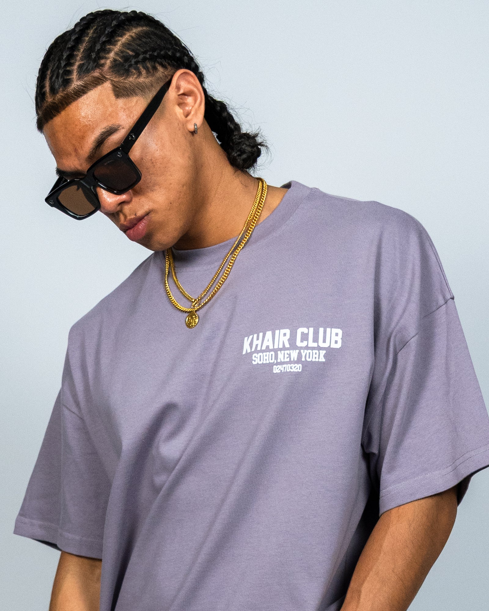 KHAIR CLUB Soho powder purple T-shirt chest print close-up